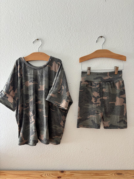 green camo oversized tee + bike shorts SET