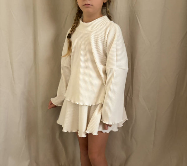 lettuce edge boxy sweater + twirl skirt