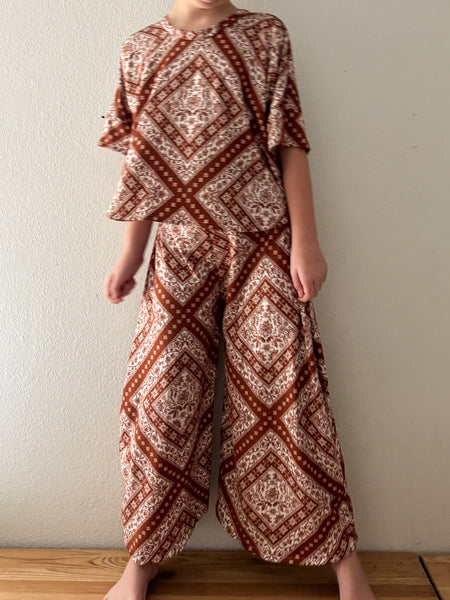 brown floral handkerchief boxy crop tee + wide leg pants