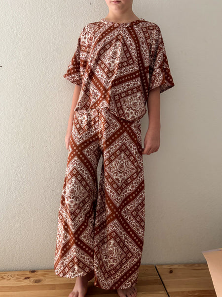 brown floral handkerchief boxy crop tee + wide leg pants