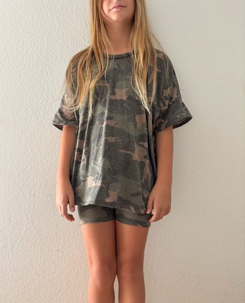 green camo oversized tee + bike shorts SET