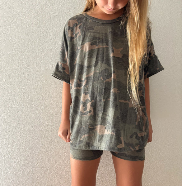 green camo oversized tee + bike shorts SET