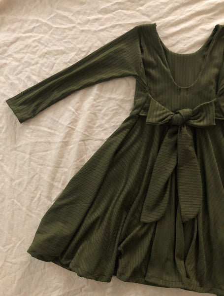 bow-back twirl dress (more colors)