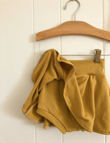 ribbed twirl shorties (more colors)